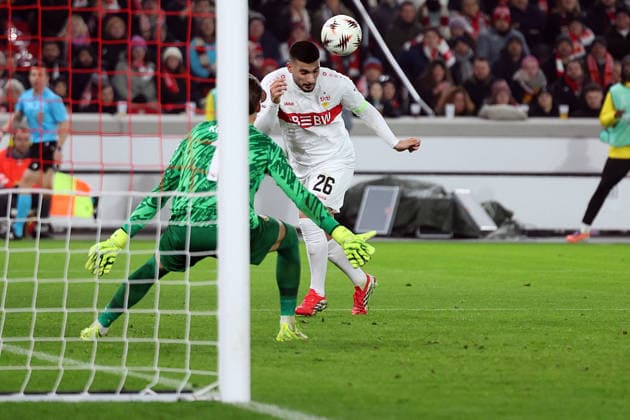 29.01.2026, xrekx, Fussball UEFA Europa League, VfB Stuttgart - Young Boys Bern v.l. Marvin Keller (BSC Young Boys) Deniz Undav (VfB Stuttgart) (DFL DFB REGULATIONS PROHIBIT ANY USE OF PHOTOGRAPHS as IMAGE SEQUENCES and or QUASI-VIDEO) Stuttgart