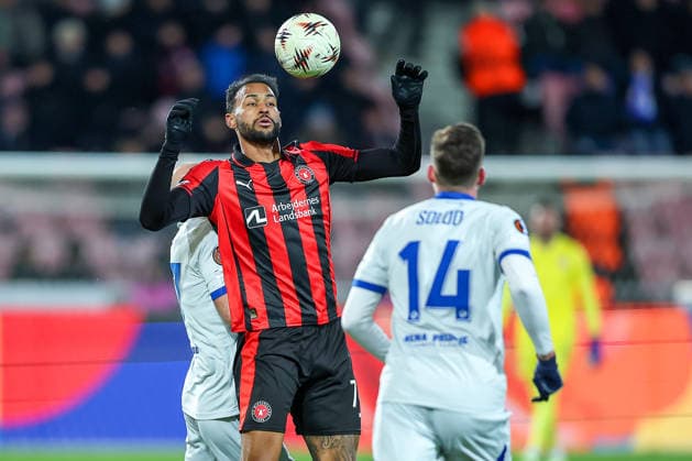 29.01.2026, Fußball, UEFA Europa League, Matchday 8, FC Midtjylland - GNK Dinamo Zagreb, MCH Arena in Herning, Dänemark: Junior Brumado (FC Midtjylland 74) im Zweikampf gegen Josip Misic (GNK Dinamo 27) Marko Soldo (GNK Dinamo 14) Regulations prohibit any use of photographs as image sequences and or quasi-video. Dänemark