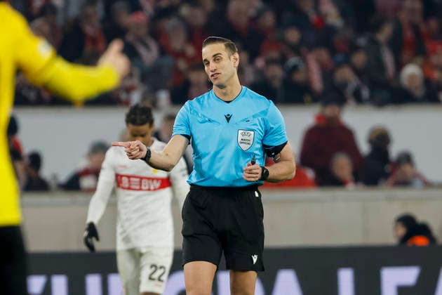 Schiedsrichter Javier Alberola Rojas (ESP) , Deutschland, Fussball, UEFA Europa League, 8. Spieltag, 2025 2026, VfB Stuttgart vs. Young Boys Bern, 29.01.2026, Stuttgart MHP Arena Deutschland Copyright: xGrantxHubbsx