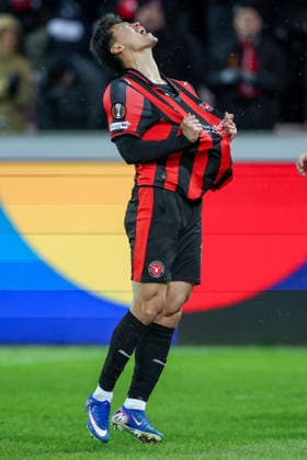 29.01.2026, Fußball, UEFA Europa League, Matchday 8, FC Midtjylland - GNK Dinamo Zagreb, MCH Arena in Herning, Dänemark: Torjubel nach dem Tor zum 1:0 durch Torschütze Gue-sung Cho (FC Midtjylland 10) Regulations prohibit any use of photographs as image sequences and or quasi-video. Dänemark