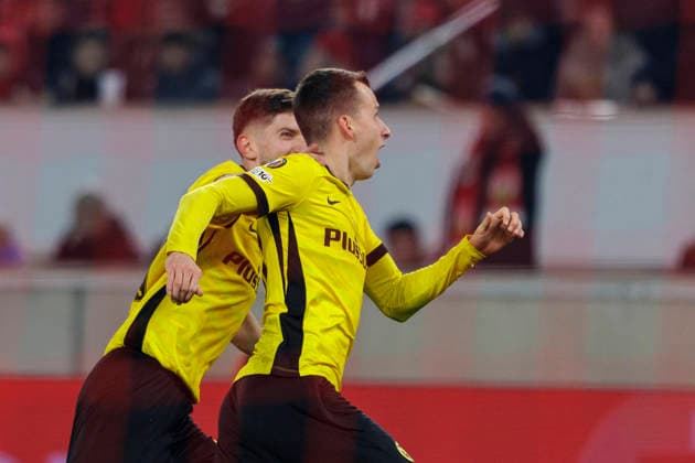Stuttgart, Deutschland 29. Januar 2026: Europa League - 2025 2026 - VfB Stuttgart vs. Young Boys Bern Im Bild: Sandro Lauper (YB) jubelt nach seinem Tor zum 2:2 MHP Arena Baden Württemberg Copyright: xFotostandx xSchäferx