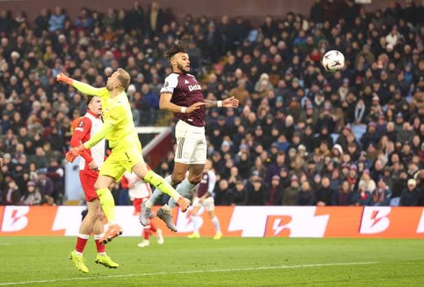 Tyrone Mings of Aston Villa scores a goal 2-2. Aston Villa v Red Bull Salzburg, UEFA Europa League, Group Stage, Football, Villa Park, Birmingham, UK - 29 Jan 2026Birmingham Villa Park United Kingdom EDITORIAL USE ONLY No use with unauthorised audio, video, data, fixture lists, club league logos or live services. Online in-match use limited to 120 images, no video emulation. No use in betting, games or single club league player publications.  Copyright: xRyanxBrowne Shutterstockx 16445867bu