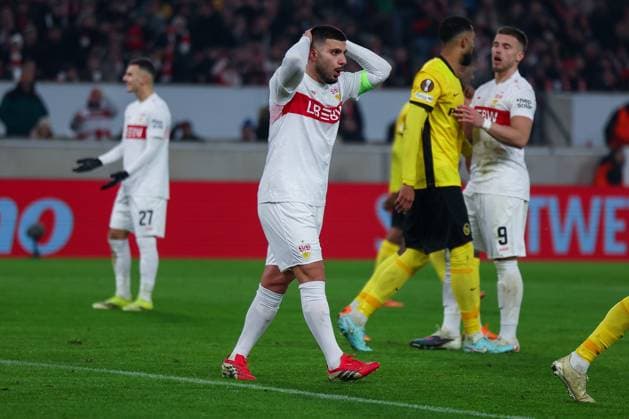 Enttaeuschung, Frust bei Deniz Undav 26 (VfB Stuttgart) nach einer Chance, mit Ermedin Demirovic 9 (VfB Stuttgart), VfB Stuttgart vs. BSC Young Boys Bern, Fussball, Maenner, UEFA Europa League, Saison 2025 2026, 8. Spieltag, 29.01.2026 DFB regulations prohibit any use of photographs as image sequences and or quasi-video Stuttgart Baden-Wuerttemberg Deutschland