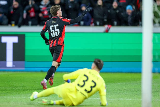 29.01.2026, Fußball, UEFA Europa League, Matchday 8, FC Midtjylland - GNK Dinamo Zagreb, MCH Arena in Herning, Dänemark: Torjubel nach dem Tor zum 2:0 durch Torschütze Victor Bak (FC Midtjylland 55) zusammen mit Regulations prohibit any use of photographs as image sequences and or quasi-video. Dänemark