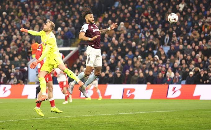 Tyrone Mings of Aston Villa scores a goal 2-2. Aston Villa v Red Bull Salzburg, UEFA Europa League, Group Stage, Football, Villa Park, Birmingham, UK - 29 Jan 2026Birmingham Villa Park United Kingdom EDITORIAL USE ONLY No use with unauthorised audio, video, data, fixture lists, club league logos or live services. Online in-match use limited to 120 images, no video emulation. No use in betting, games or single club league player publications.  Copyright: xRyanxBrowne Shutterstockx 16445867cc
