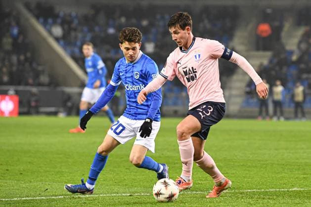 Genk s Konstantinos Kos Karetsas and Malmo s Lasse Berg Johnsen pictured in action during a soccer game between Belgian soccer team KRC Genk and Swedish team Malmo FF, in Genk, on Thursday 29 January 2026, on day eight of the League phase of the UEFA Europa League tournament. JILLxDELSAUX  x159654128x