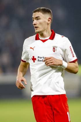 DEVENTER , 29-01-2026 , Stadium De Adelaarshorst , season 2025 2026 , UEFA Europa League League phase . match between Go Ahead Eagles and SC Braga, Picture shows SC Braga player Gustaf Lagerbielke Go Ahead Eagles - Braga  x201173300x Copyright: