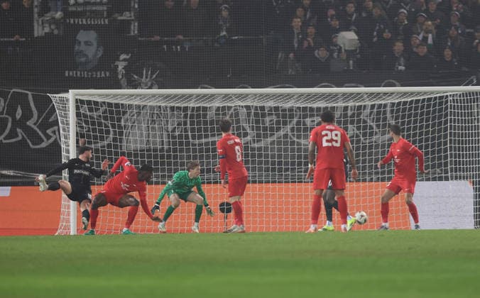 SOCCER - UEFA EL, Sturm vs Brann GRAZ,AUSTRIA,29.JAN.26 - SOCCER - UEFA Europa League, SK Sturm Graz vs SK Brann Bergen. Image shows Otar Kiteishvili (Sturm), Boakye, Mathias Dyngeland and Felix Horn Myhre (Brann). keywords: goal.  GEPAxpictures xHansxOberlaender