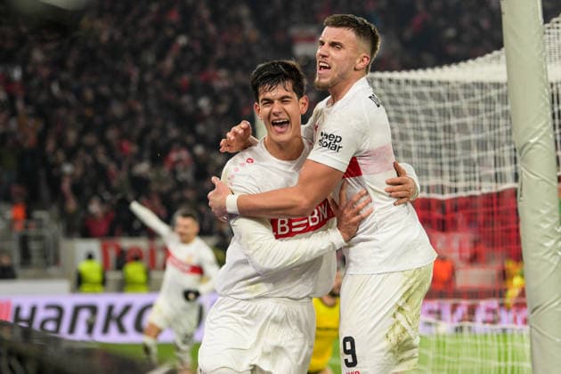 Fußball, UEFA Europa League, 20260129, VfB Stuttgart - BSC Young Boys Bern. Im Bild Tor 3:2, Torjubel, v.l. Torschütze Chema ANDRES (Stuttgart, 30), Ermedin DEMIROVIC (Stuttgart, 9). Stuttgart MHP Arena Baden Württemberg Deutschland Copyright: Passion2Press MarkusxFischerx
