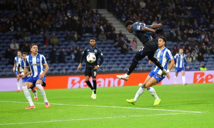 POR: Porto v Rangers, Europa League, 29 January 2026 Rangers Djeidi Gassama heads in to make it 1-0 Porto Portugal Copyright: xDanxWestwellx xSportPix.org.ukx