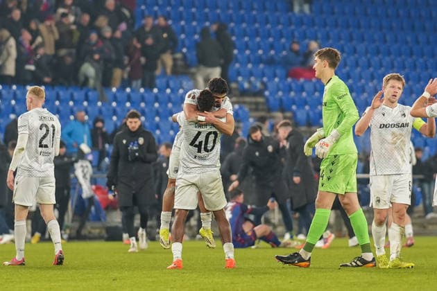 UEFA Europa League 2025 26 - 8. Spieltag, Donnerstag 29.01.2026 - FC Basel 1893 vs. Viktoria Pilsen - St. Jakob-Park (Basel, Schweiz); Jubel nach Sieg bei Viktoria Pilsen, Sampson Dweh (40, Viktoria Pilsen) Copyright: xValentinxDomgjonix