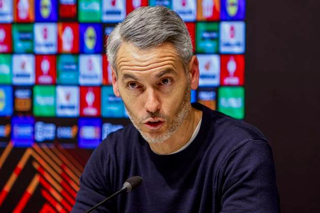 head coach Carlos Vicens of SC Braga attends press conference, PK, Pressekonferenz Go Ahead Eagles v SC Braga, UEFA Europa League 2025 26 League Phase MD8, Go Ahead Eagles v SC Braga, Stadion De Adelaarshorst, January 29, 2026, Deventer, Netherlands.