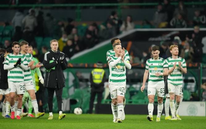 Celtic captain Callum McGregor applauds the fans as he leads his team mates in a lap of honour round the pitch at full-time. Final score Celtic 4 FC Utrecht 2. Celtic v Utrecht, UEFA Europa League, Group Stage, Football, Celtic Park, Glasgow, UK - 29 Jan 2026Glasgow Celtic Park United Kingdom EDITORIAL USE ONLY No use with unauthorised audio, video, data, fixture lists, club league logos or live services. Online in-match use limited to 120 images, no video emulation. No use in betting, games or single club league player publications. Copyright: xStuartxWallace Shutterstockx 16445870cc
