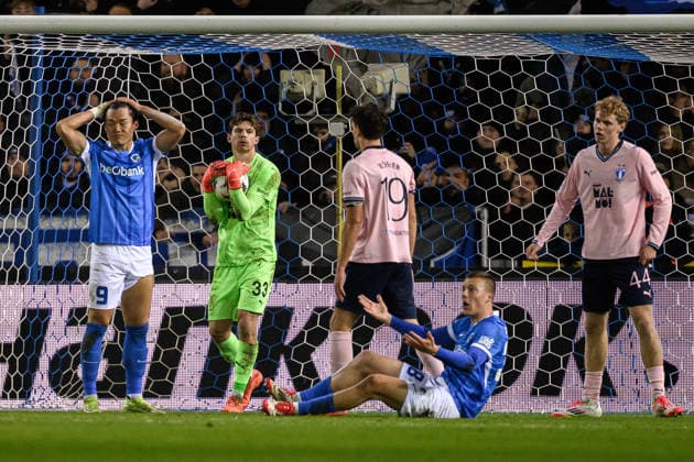 260129 Goalkeeper Melker Ellborg, Colin Rösler and Malte Frejd Palsson of Malmö FF during the UEFA Europa League football match between KRC Genk and Malmö FF on January 29, 2026 in Genk. Photo: Simon Hastegard BILDBYRAN kod SH SH0684 fotboll football soccer fotball uefa europa league europa league krc genk malmö ff bbeng Copyright: SIMONxHASTEGARD BB260129SH134