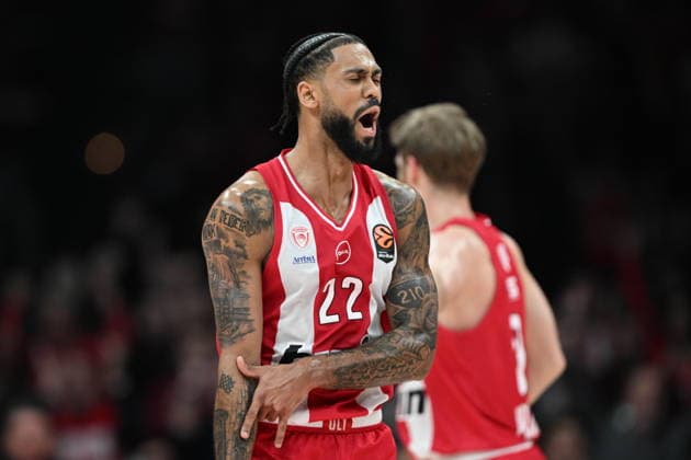 EuroLeague Basketball, Olympiacos Piraeus vs FC Barcelona, Barca Munich - Tyler Dorsey, 22 of Olympiacos Piraeus react against of FC Barcelona during the Euroleague regular season basketball match between Olympiacos Piraeus and FC Barcelona held at Peace and Friendship Stadium in Piraeus, Grecee, 29 January 2026. PIRAEUS Greece Copyright: xOnexInchxProductionsx 6830189