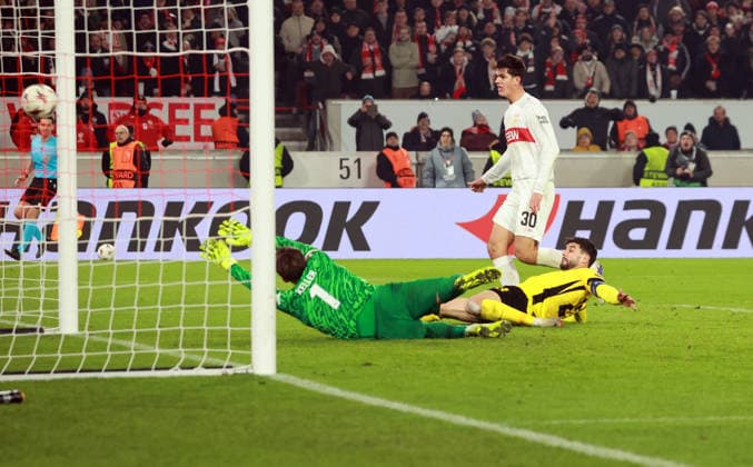 29.01.26 VfB Stuttgart - Young Boys Bern Deutschland, Stuttgart, 29.01.2026, Fussball, UEFA Europa League, Saison 2025 2026, VfB Stuttgart - Young Boys Bern: Chema Andres (VfB Stuttgart); Tor 3:2 Chema.