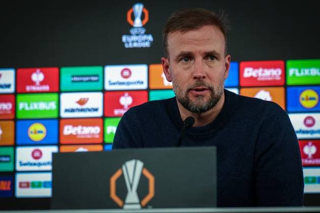 Cheftrainer Sebastian Hoeness (VfB Stuttgart) bei der Pressekonferenz nach dem gewonnenen Heimspiel, VfB Stuttgart vs. BSC Young Boys Bern, Fussball, Maenner, UEFA Europa League, Saison 2025 2026, 8. Spieltag, 29.01.2026 DFB regulations prohibit any use of photographs as image sequences and or quasi-video Stuttgart Baden-Wuerttemberg Deutschland