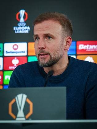Cheftrainer Sebastian Hoeness (VfB Stuttgart) bei der Pressekonferenz nach dem gewonnenen Heimspiel, VfB Stuttgart vs. BSC Young Boys Bern, Fussball, Maenner, UEFA Europa League, Saison 2025 2026, 8. Spieltag, 29.01.2026 DFB regulations prohibit any use of photographs as image sequences and or quasi-video Stuttgart Baden-Wuerttemberg Deutschland