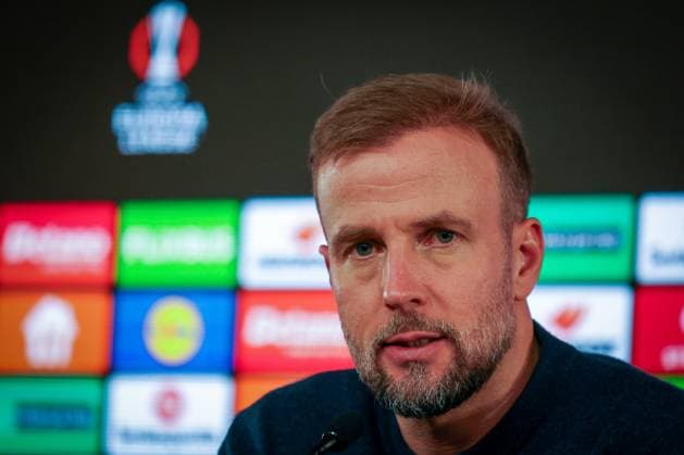 Cheftrainer Sebastian Hoeness (VfB Stuttgart) bei der Pressekonferenz nach dem gewonnenen Heimspiel, VfB Stuttgart vs. BSC Young Boys Bern, Fussball, Maenner, UEFA Europa League, Saison 2025 2026, 8. Spieltag, 29.01.2026 DFB regulations prohibit any use of photographs as image sequences and or quasi-video Stuttgart Baden-Wuerttemberg Deutschland