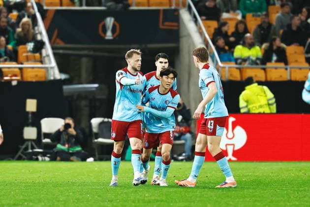 Casper Tengstedt (Feyenoord), JANUARY 29, 2026 - Football Soccer : Tengstedt celebrate with team players after his goal during UEFA Europa League league phase match day 8 between Real Betis Balompie - Feyenoord Rotterdam at the Estadio La Cartuja de Sevilla in Sevilla, Spain. Noxthirdxpartyxsales  aflo_317885477