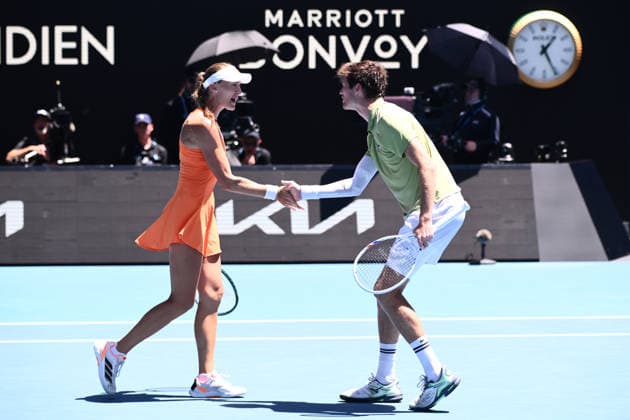TENNIS AUSTRALIAN OPEN, Kristina Mladenovic and Manuel Guinard of France in action against Olivia Gadecki and John Peers of Australia during the mixed doubles final on day 13 of the 2026 Australian Open tennis tournament at Melbourne Park in Melbourne, Friday, January 30, 2026. ( NO ARCHIVING MELBOURNE VICTORIA AUSTRALIA  Copyright: xJOELxCARRETTx 20260130154537635206