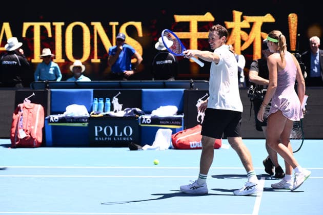 TENNIS AUSTRALIAN OPEN, Olivia Gadecki and John Peers of Australia celebrate their win over Kristina Mladenovic and Manuel Guinard of France in the mixed doubles final on day 13 of the 2026 Australian Open tennis tournament at Melbourne Park in Melbourne, Friday, January 30, 2026. ( NO ARCHIVING MELBOURNE VICTORIA AUSTRALIA  Copyright: xJOELxCARRETTx 20260130134870117818