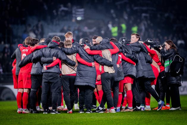 STURM GRAZ - BRANN BERGEN Players of Brann celebrate their qualification to the knockout stage after the league phase of UEFA Europa league football match between SK Sturm Graz and SK Brann Bergen. Graz, Austria, January 29, 2026. Photo by Branislav Racko Copyright: xx _BRR0722