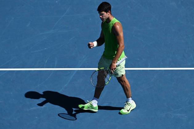 TENNIS AUSTRALIAN OPEN, Carlos Alcaraz of Spain reacts during the men™s semifinal against Alexander Zverev of Germany on day 13 of the 2026 Australian Open tennis tournament at Melbourne Park in Melbourne, Friday, January 30, 2026. ( NO ARCHIVING MELBOURNE VICTORIA AUSTRALIA  Copyright: xJOELxCARRETTx 20260130184381621790