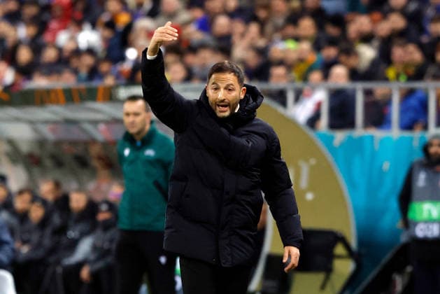 (260130) -- BUCHAREST, Jan. 30, 2026 -- Fenerbahce s coach Domenico Tedesco gesture during the UEFA Europa League football match between Fenerbahce and FCSB at Arena Nationala stadium in Bucharest, Romania, Jan. 29, 2026. (Photo by Xinhua) (SP)ROMANIA-BUCHAREST-FOOTBALL-UEFA EUROPA LEAGUE-FCSB VS FENERBAHCE CristianxCristel 