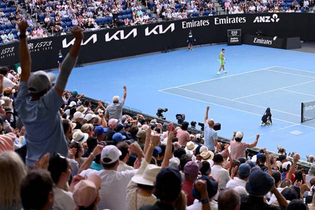 TENNIS AUSTRALIAN OPEN, Carlos Alcaraz of Spain during the men™s semifinal against Alexander Zverev of Germany on day 13 of the 2026 Australian Open tennis tournament at Melbourne Park in Melbourne, Friday, January 30, 2026. ( NO ARCHIVING MELBOURNE VICTORIA AUSTRALIA  Copyright: xJAMESxROSSx 20260130159743868985