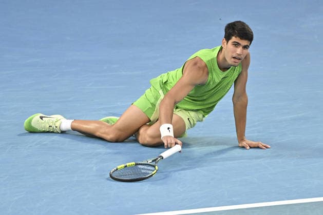 Australian Open 2026 - Semifinals MELBOURNE, AUSTRALIA - JANUARY 30: Carlos Alcaraz of Spain celebrates after a marathon 5 set match against Alexander Zverev of Germany (not seen) during the Semifinals match at the Australian Open grand slam tennis tournament at Melbourne Park in Melbourne, Australia on January 30, 2026 Mark Avellino Anadolu Melbourne Australia. Editorial use only. Please get in touch for any other usage.  Copyright: x2026xAnadoluxMarkxAvellinox