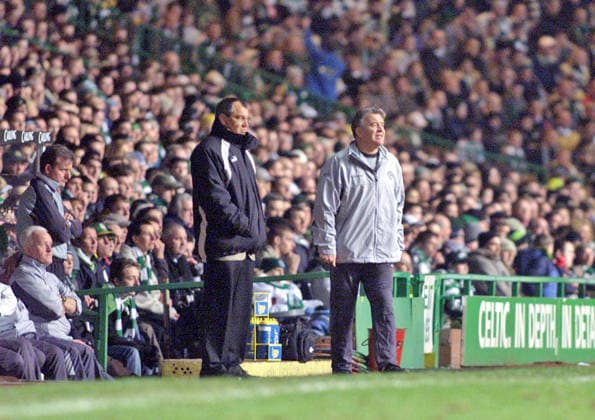 20.02.03 Celtic Glasgow - VfB Stuttgart Schottland, Glasgow, 20.02.2003, Fussball, UEFA Pokal, Saison 2002 2003, Celtic Glasgow - VfB Stuttgart (3:1): Felix Magath (Trainer VfB Stuttgart).