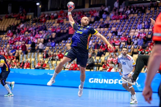 30.01.2026, Handball, Men s EHF EURO 2026, Portugal - Schweden, Jyske Bank Boxen in Herning, Dänemark, Spiel um Platz 5: Oscar Bergendahl (Sweden 32) Dänemark
