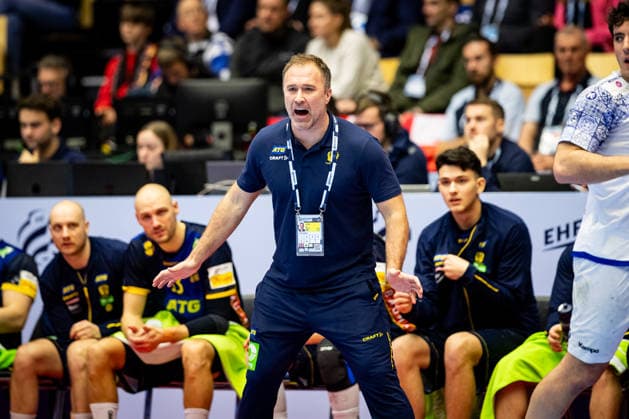 HERNING, DENMARK - JANUARY 30: Michael Apelgren (Sweden, Head Coach) during the EHF EURO 2026 Placement match 5 6 between Portugal vs Sweden at Jyske Bank Boxen Arena on January 30, 2026 in Herning, Denmark. Midtjylland Denmark Copyright: xMarioxM.xKobergx