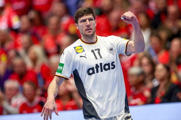 30.01.2026, Handball, Men s EHF EURO 2026, Deutschland - Kroatien, Jyske Bank Boxen in Herning, Dänemark, Semi Finals: Lukas Zerbe (Germany 17) jubelnd Dänemark