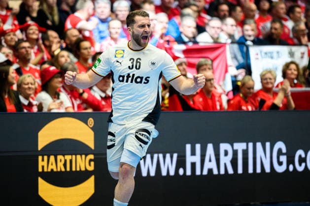 Herning: Handball EM 2026 - Halbfinale - Deutschland - Kroatien Lukas Mertens (Deutschland) Jubel Freude Emotion Torjubel Torschuetze Torschütze Herning Jyske Bank Boxen Daenemark