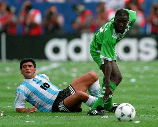 Argentina V Nigeria, FIFA World Cup, WM, Weltmeisterschaft, Fussball Finals Group D Samson Siasia of Nigeria and Diego Maradona of Argentina clash during the FIFA World Cup Finals Group D match between Argentina and Nigeria at Foxboro Stadium In Foxborough on June 25, 1994 in Massachusetts, United States. Massachusetts Foxboro Stadium In Foxborough United States United States Copyright: xAllstarxPicturexLibraryxLtdx