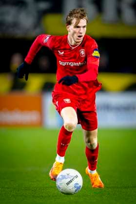 FC Twente midfielder Mats Rots during the match NAC Breda vs FC Twente Enschede at the Rat Verlegh Stadium for the Dutch Vriendenloterij Eredivisie season 2025-2026 in BREDA, Netherlands on 30 01 2026, (Photo by Marcel van Dorst EYE4IMAGES) - *** FC Twente midfielder Mats Rots during the match NAC Breda vs FC Twente Enschede at the Rat Verlegh Stadium for the Dutch Vriendenloterij Eredivisie season 2025 2026 in BREDA, Netherlands on 30 01 2026, Photo by Marcel van Dorst EYE4IMAGES