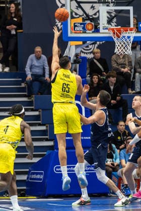 GER, easy-Credit Basketball-Bundesliga, Syntainics MBC - EWE Baskets Oldenburg. 30.01.2026, Stadthalle, Weißenfels, GER, easy-Credit Basketball-Bundesliga, Syntainics MBC - EWE Baskets Oldenburg. Filip Stanic Filip Stanic (EWE Baskets Oldenburg 65) Â Foto Alexander Trienitz Weißenfels Stadthalle Sachsen-Anhalt Deutschland