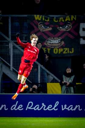 FC Twente midfielder Mats Rots scores the 0-1 and celebrating the goal during the match NAC Breda vs FC Twente Enschede at the Rat Verlegh Stadium for the Dutch Vriendenloterij Eredivisie season 2025-2026 in BREDA, Netherlands on 30 01 2026, (Photo by Marcel van Dorst EYE4IMAGES) - *** FC Twente midfielder Mats Rots scores the 0 1 and celebrating the goal during the match NAC Breda vs FC Twente Enschede at the Rat Verlegh Stadium for the Dutch Vriendenloterij Eredivisie season 2025 2026 in BREDA, Netherlands on 30 01 2026, Photo by Marcel van Dorst EYE4IMAGES