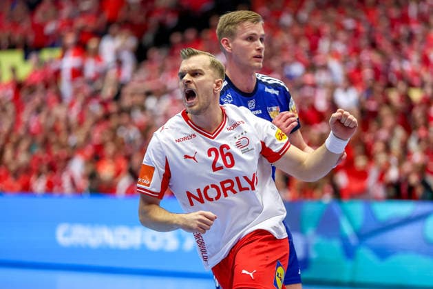 30.01.2026, Handball, Men s EHF EURO 2026, Dänemark - Island, Jyske Bank Boxen in Herning, Dänemark, Semi Finals: Johan a Plogv Hansen (Denmark 26) jubelnd Dänemark