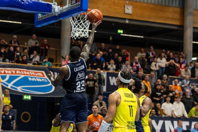 GER, easy-Credit Basketball-Bundesliga, Syntainics MBC - EWE Baskets Oldenburg. 30.01.2026, Stadthalle, Weißenfels, GER, easy-Credit Basketball-Bundesliga, Syntainics MBC - EWE Baskets Oldenburg. Charles Callison (Syntainics MBC, 23) Â Foto Alexander Trienitz Weißenfels Stadthalle Sachsen-Anhalt Deutschland