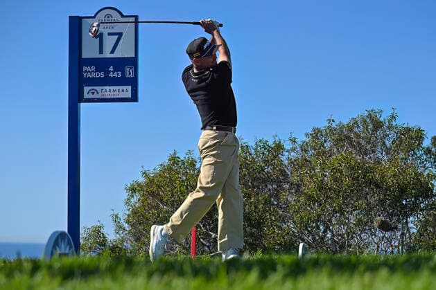January 30, 2026: Jason Day tees off on the 17th hole during the second round of the Farmers Insurance Open on Torrey Pines South Course in San Diego, California. CSM San Diego USA - ZUMAc04_ 20260130_zma_c04_034 Copyright: xJustinxFinex