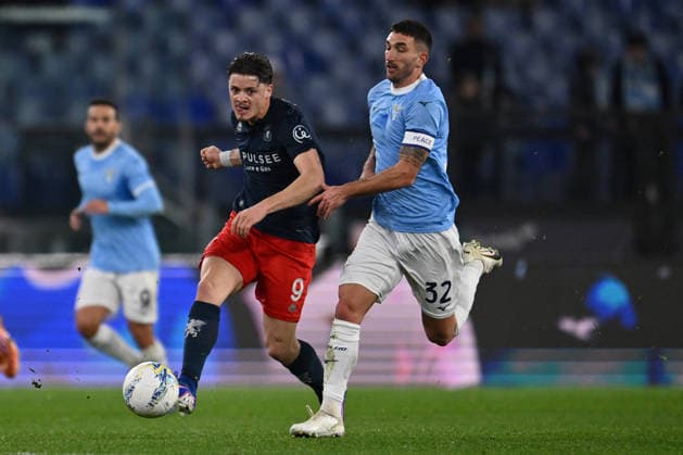 CALCIO - Serie A - SS Lazio vs Genoa CFC Vitinha of Genoa C.F.C. and Danilo Cataldi of S.S. Lazio are in action during the 23th matchday of the Serie A championship between S.S. Lazio and Genoa C.F.C. at the Stadio Olimpico on January 30, 2026 in Rome, Italy. Rome Italy  Copyright: xIPAxSport ABACAx