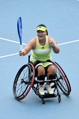 TENNIS AUSTRALIAN OPEN, Xiaohui Li of China celebrates match point during the women™s wheelchair singles final against Diede De Groot of the Netherlands on day 14 of the 2026 Australian Open tennis tournament at Melbourne Park in Melbourne, Saturday, January 31, 2026. ( NO ARCHIVING MELBOURNE VICTORIA AUSTRALIA  Copyright: xJAMESxROSSx 20260131143819792406