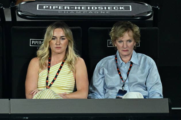 TENNIS AUSTRALIAN OPEN, Retired Australian swimmer Ariarne Titmus (left) watches Aryna Sabalenka of Belarus during the women™s singles final against Elena Rybakina of Kazakhstan on day 14 of the 2026 Australian Open tennis tournament at Melbourne Park in Melbourne, Saturday, January 31, 2026. ( NO ARCHIVING MELBOURNE VICTORIA AUSTRALIA  Copyright: xJAMESxROSSx 20260131199883920838