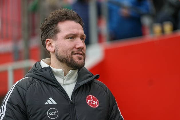 GER, Leverkusen, Bayer Leverkusen vs 1. FC Nürnberg, Google Pixel Frauen Bundesliga, Fussball, DFB, Spielzeit 2025 2026, Ulrich-Haberland-Stadion, 16. Spieltag im Bild: Thomas Oostendorp (Trainer FC Nürnberg Frauen) DFB DFL REGULATIONS PROHIBIT ANY USE OF PHOTOGRAPHS AS IMAGE SEQUENCES AND OR QUASI-VIDEO, 31.01.2026 Copyright: HMBxMedia HendrikxHamelau