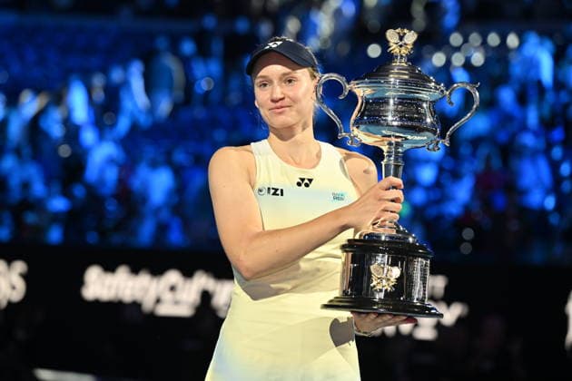 Elena Rybakina defeats Sabalenka to win 2026 Australian Open title MELBOURNE, AUSTRALIA - JANUARY 31: Elena Rybakina of Kazakhstan poses with the Daphne Akhurst Memorial Cup after defeating Aryna Sabalenka in the Women s Singles Final at the Australian Open grand slam tennis tournament at Melbourne Park in Melbourne, Australia on January 31, 2026. Mark Avellino Anadolu Melbourne Australia. Editorial use only. Please get in touch for any other usage.  Copyright: x2026xAnadoluxMarkxAvellinox