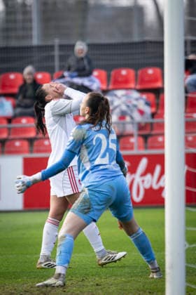 Frauen Fußball-Bundesliga; Bayer 04 Leverkusen - 1. FC Nürnberg, 31.01.2026 +n5+ trifft zum 2:0 ins eigene Tor und ärgert sich; Bayer 04 Leverkusen - 1. FC Nürnberg an Spieltag 16 der Google Pixel Frauen-Bundesliga am 31.01.2026 im Ulrich-Haberland-Stadion in Leverkusen (Nordrhein-Westfalen). DFL REGULATIONS PROHIBIT ANY USE OF PHOTOGRAPHS AS IMAGE SEQUENCES AND OR QUASI-VIDEO. Copyright: xBEAUTIFULxSPORTS AxelxKohringx