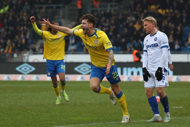 Braunschweig vs. Karlsruhe, 2. BL Braunschweig, 31.01.2026, Fußball, Herren, 2. BL, Saison 2025 2026, Eintracht Braunschweig vs. Karlsruher SC: Kevin Ehlers (Eintracht Braunschweig) jubelt nach seinem Kopfballtor zum 1:0, Andreas Müller (KSC) (DFL DFB REGULATIONS PROHIBIT ANY USE OF PHOTOGRAPHS as IMAGE SEQUENCES and or QUASI-VIDEO) Stadion an der Hamburger Straße Niedersachsen Deutschland